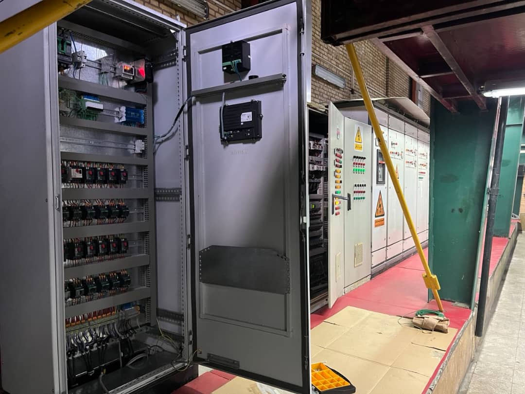 تابلو برق صنعتی